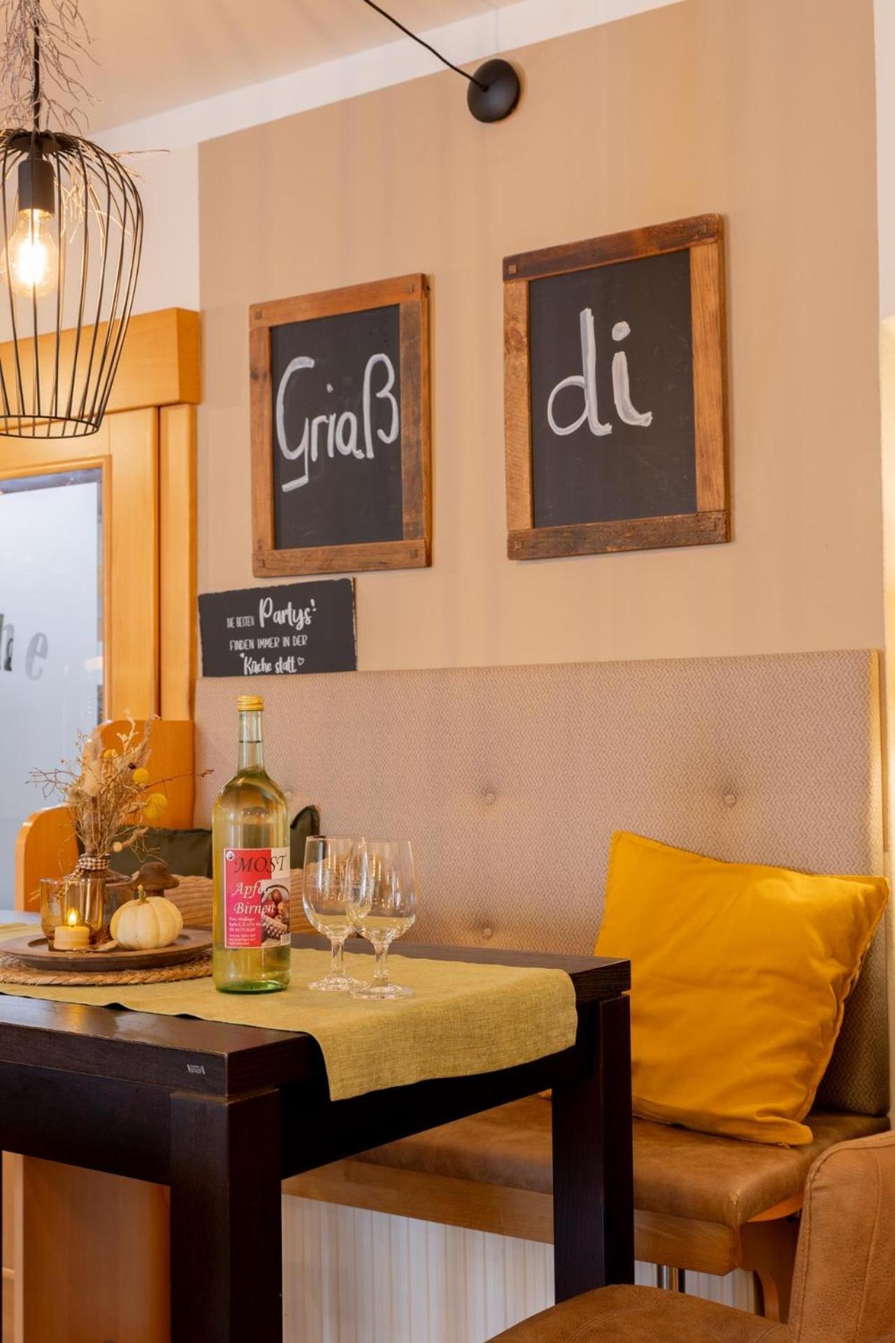 Schliefauhof Hotel Randegg Екстериор снимка