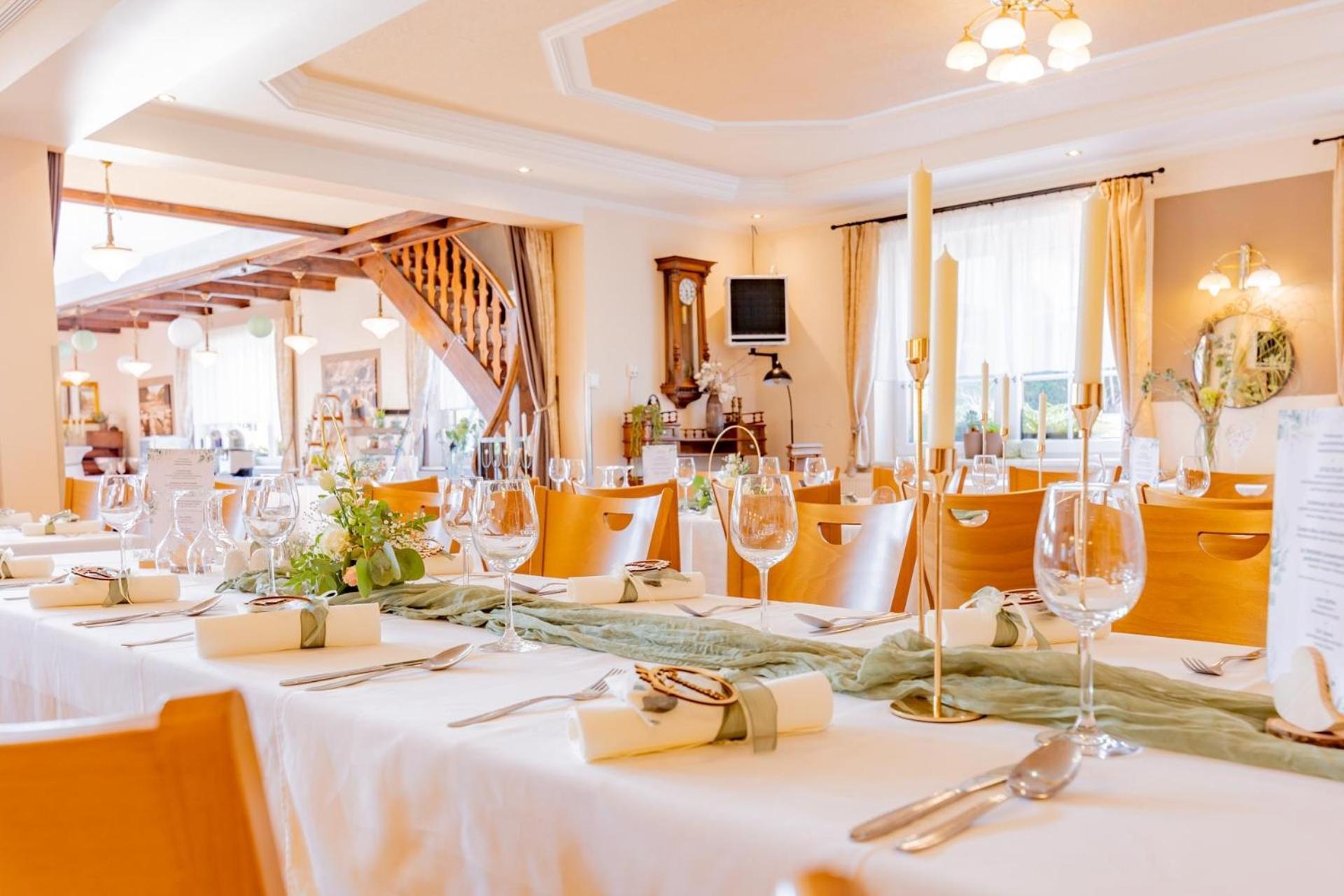 Schliefauhof Hotel Randegg Екстериор снимка